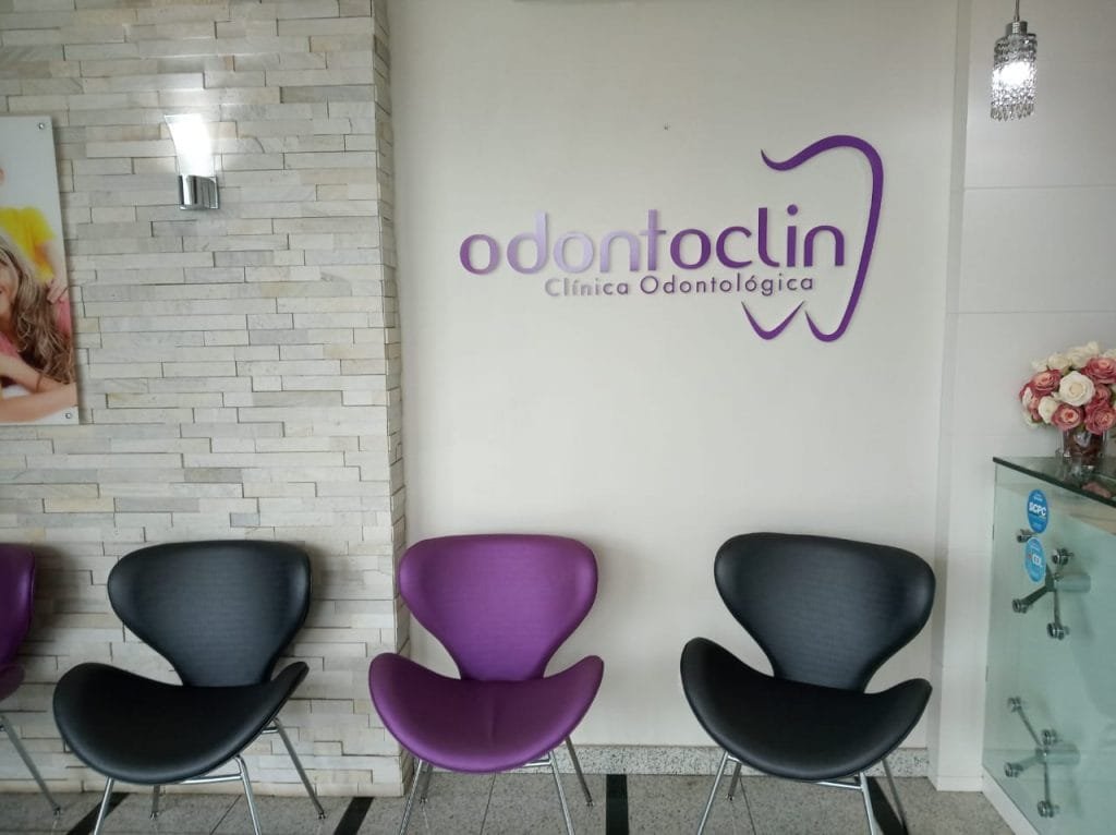 Letreiros em Relevo Letreiros em Relevo